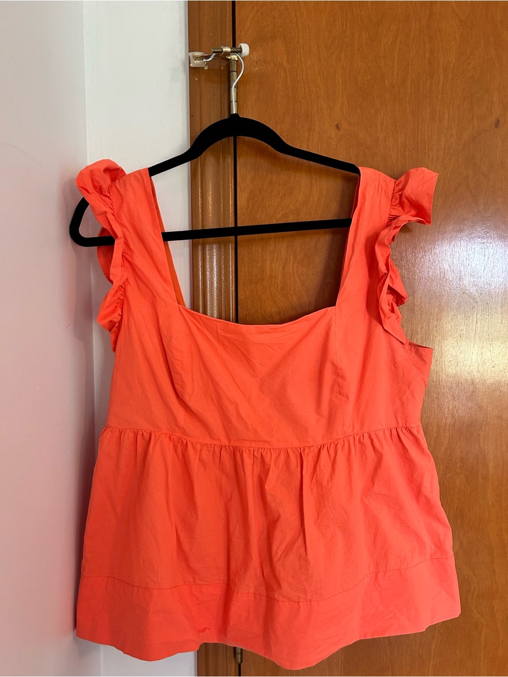 🧡🧡 EUC Lilly Pulitzer orange top with ruffle sleeves